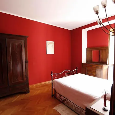 Rosso Antico Turín
